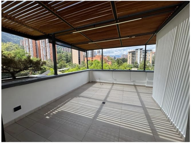 Apartamento en venta en Las Lomas No.1, Medellín · foto 18 de 24