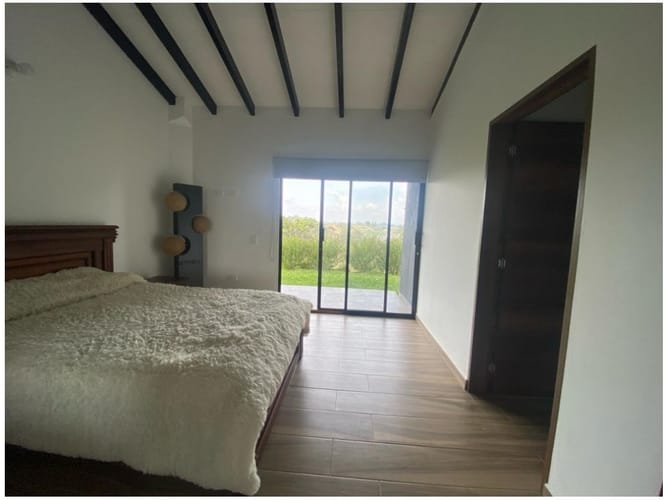 Casa de 4 alcobas en venta en La Laja, Rionegro, 208 m² · foto 13 de 24