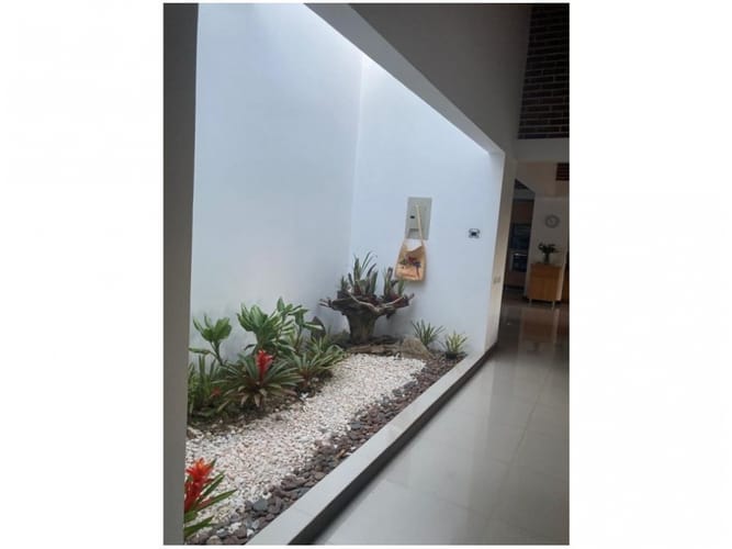 Casa de 5 alcobas en venta en La Clara, Guarne, 309 m² · foto 14 de 24