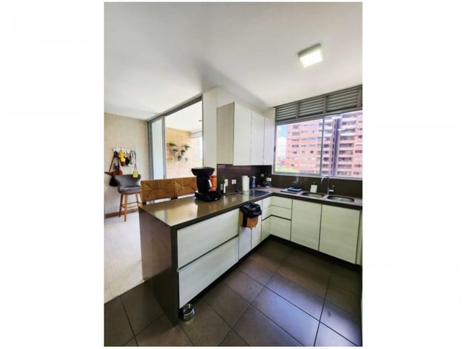 Apartamento en venta en El Poblado, Medellín · foto 14 de 15