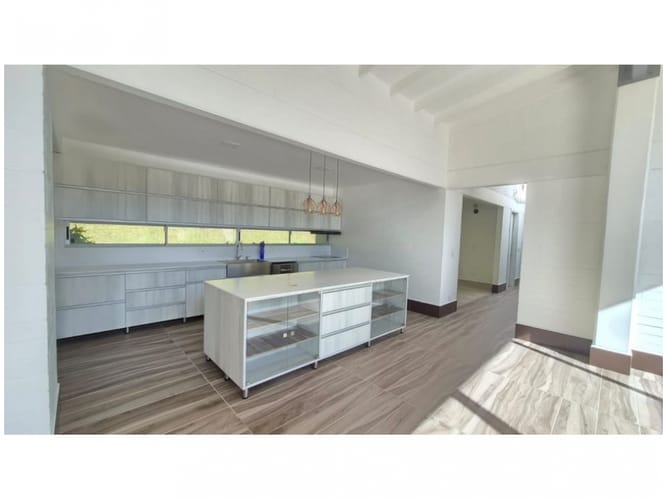 Casa de 3 alcobas en venta en Pantanillo, El Retiro, 278 m² · foto 3 de 15