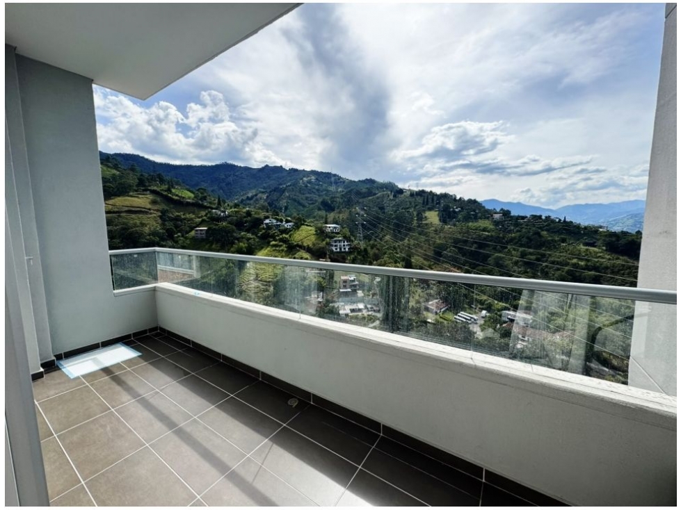 Apartamento en venta en Camino Verde, Envigado · foto 9 de 24