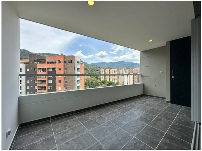 Apartamento de 2 alcobas en venta en Cumbres, Envigado, 102 m² · foto 8 de 22