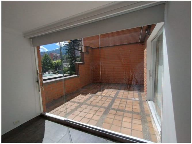 Apartamento en venta en La Florida, Medellín · foto 2 de 24