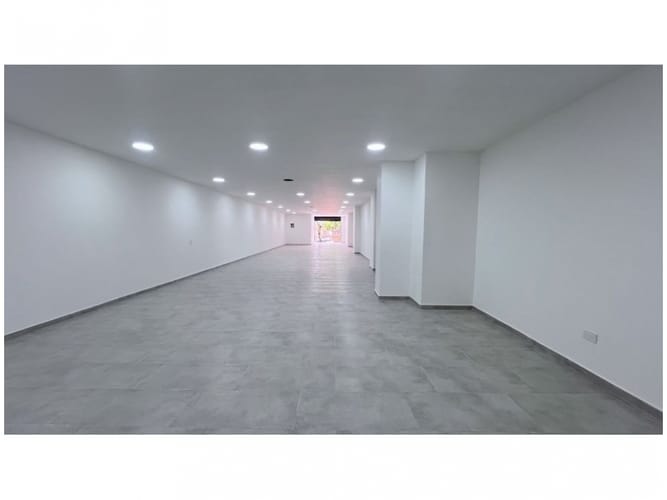Local en venta en Los Angeles, Medellín, 257 m² · foto 8 de 14