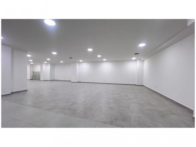Local en venta en Los Angeles, Medellín, 257 m² · foto 10 de 14
