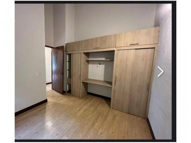 Casa en venta en Loma De Las Brujas, Envigado · foto 4 de 19