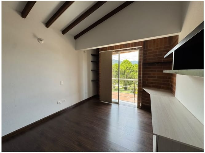 Casa de 3 alcobas en venta en Santa Elena, El Retiro, 220 m² · foto 17 de 24