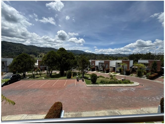 Casa de 3 alcobas en venta en Santa Elena, El Retiro, 220 m² · foto 18 de 24