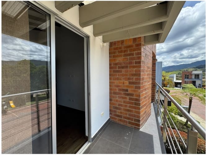 Casa de 3 alcobas en venta en Santa Elena, El Retiro, 220 m² · foto 23 de 24