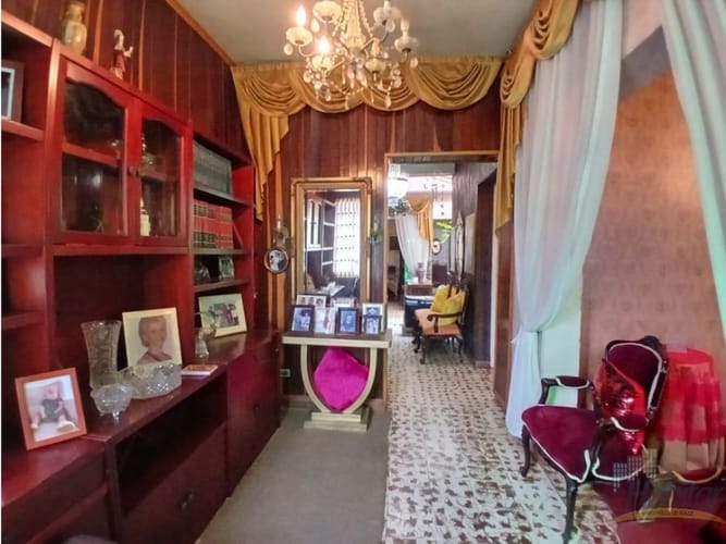 Casa de 6 alcobas en venta en Boston, Medellín, 215 m² · foto 3 de 20