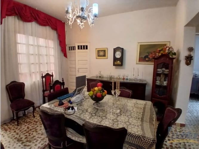 Casa de 6 alcobas en venta en Boston, Medellín, 215 m² · foto 6 de 20