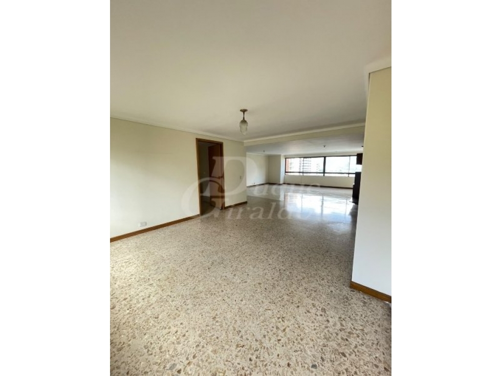 Apartamento en venta en Castropol, Medellín · foto 4 de 24