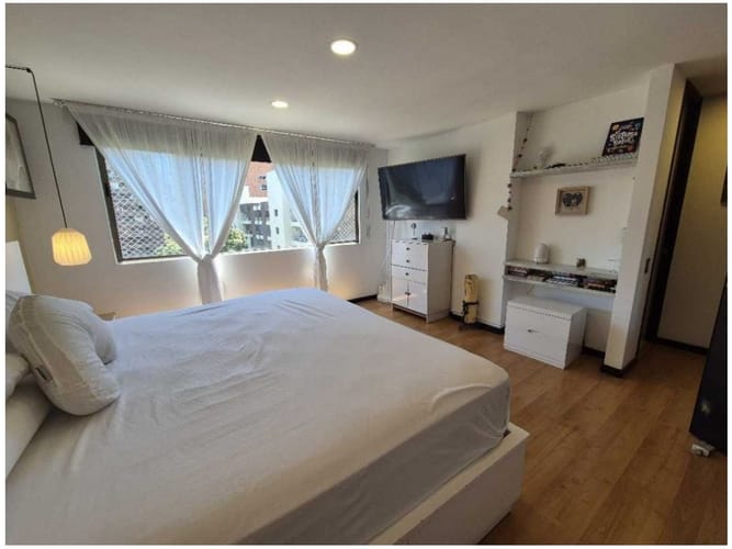 Apartamento de 4 alcobas en venta en Bosques De Zuñiga, Envigado, 198 m² · foto 13 de 23