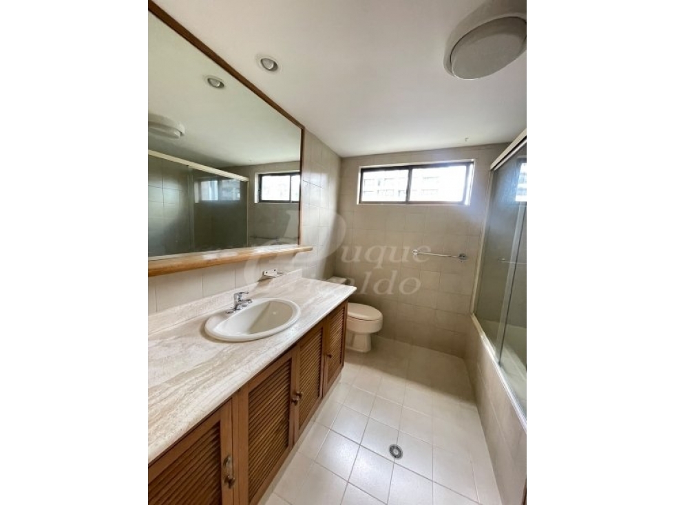 Apartamento en venta en Castropol, Medellín · foto 17 de 24