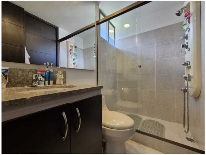 Apartamento de 4 alcobas en venta en Bosques De Zuñiga, Envigado, 198 m² · foto 18 de 23