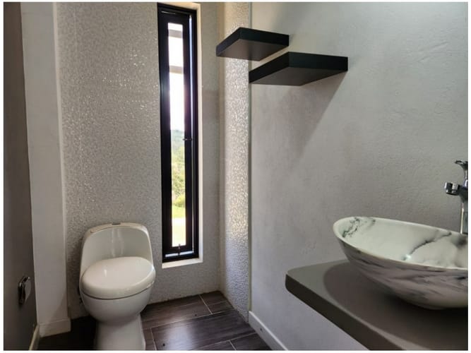 Casa de 3 alcobas en venta en San Jose, Guarne, 250 m² · foto 10 de 14