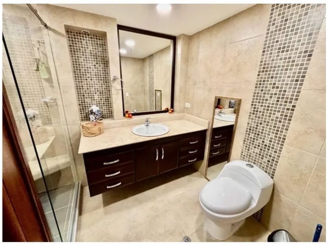 Apartamento de 2 alcobas en venta en Castropol, Medellín, 106 m² · foto 6 de 15