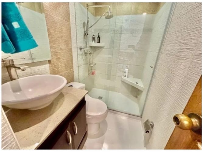 Apartamento de 2 alcobas en venta en Castropol, Medellín, 106 m² · foto 9 de 15