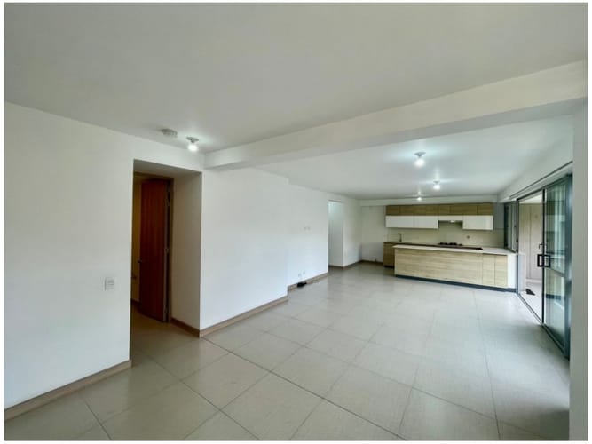 Apartamento en venta en Loma De San Julian, Medellín, 102 m² · foto 5 de 24