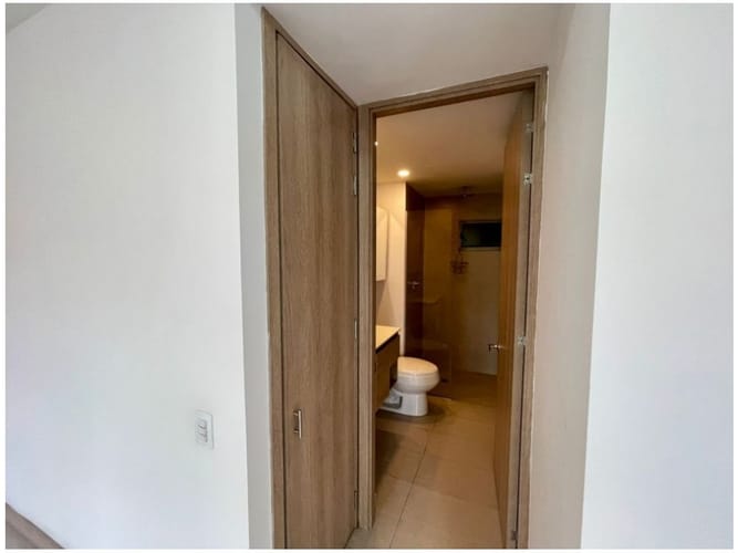 Apartamento en venta en Loma De San Julian, Medellín, 102 m² · foto 15 de 24