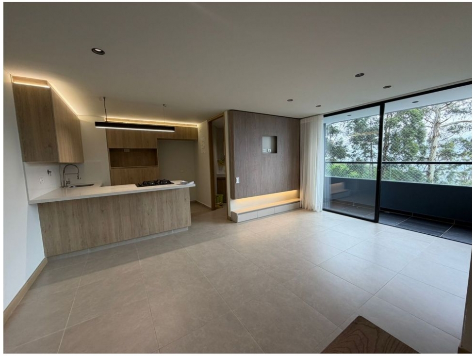 Apartamento en venta en Las Palmas, Medellín · foto 5 de 24