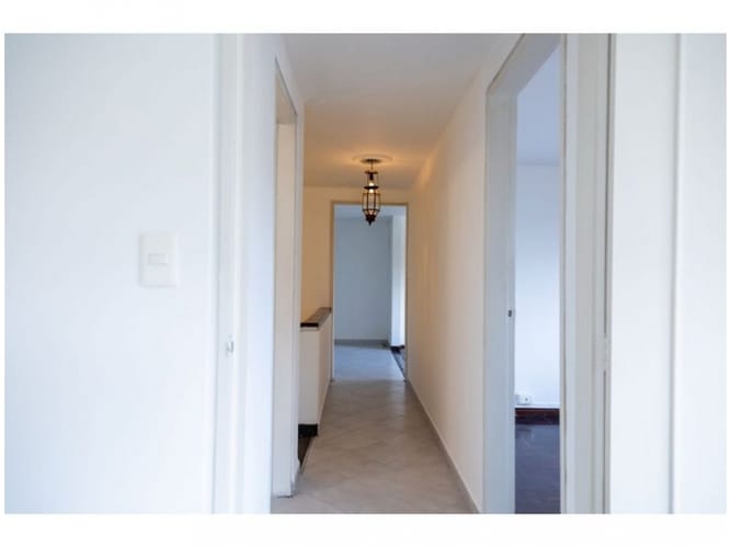 Apartamento de 3 alcobas en venta en Laureles, Medellín, 149 m² · foto 13 de 21