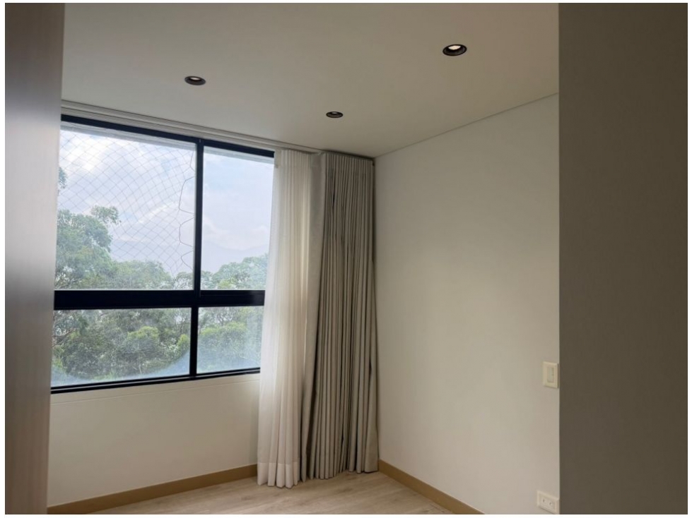 Apartamento en venta en Las Palmas, Medellín · foto 13 de 24