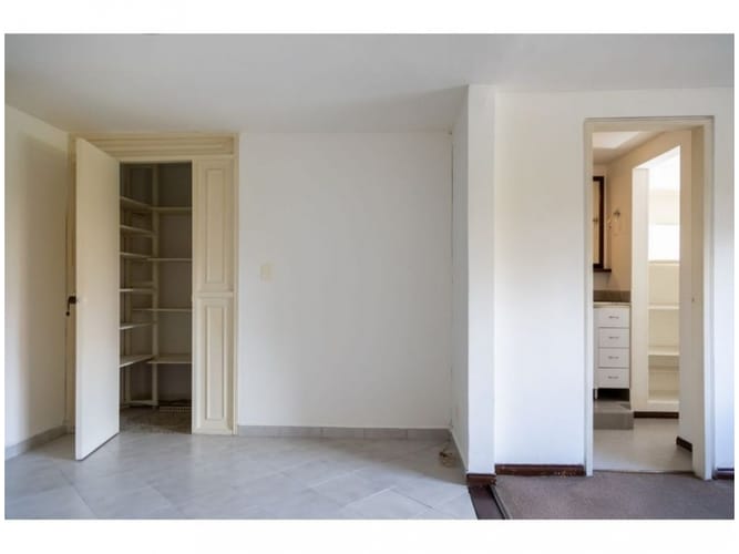 Apartamento de 3 alcobas en venta en Laureles, Medellín, 149 m² · foto 17 de 21