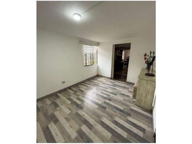 Casa de 5 alcobas en venta en Entre Amigos, Sabaneta, 166 m² · foto 16 de 24