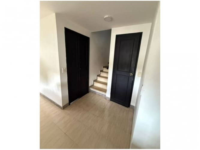 Casa de 5 alcobas en venta en Entre Amigos, Sabaneta, 166 m² · foto 18 de 24