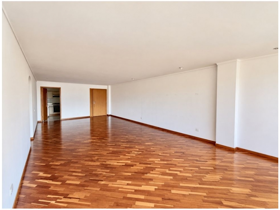 Apartamento en venta en El Tesoro, Medellín · foto 2 de 10