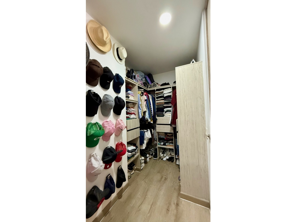 Apartamento en venta en La Paz, Envigado · foto 20 de 24