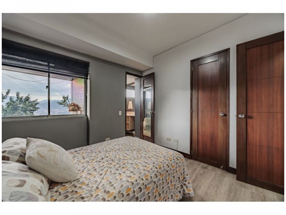 Apartamento en venta en Loma Del Escobero, Envigado · foto 5 de 24