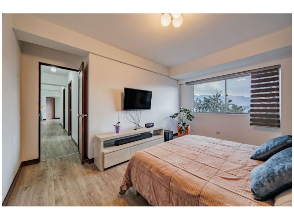Apartamento en venta en Loma Del Escobero, Envigado · foto 10 de 24