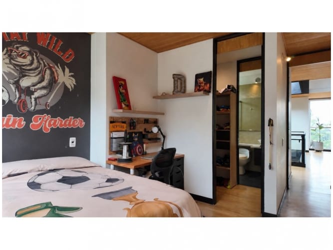 Casa de 3 alcobas en venta en Montessori, Envigado, 310 m² · foto 14 de 24