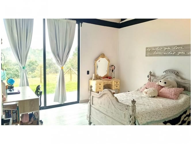 Casa de 3 alcobas en venta en Las Palmas, Envigado, 260 m² · foto 12 de 18