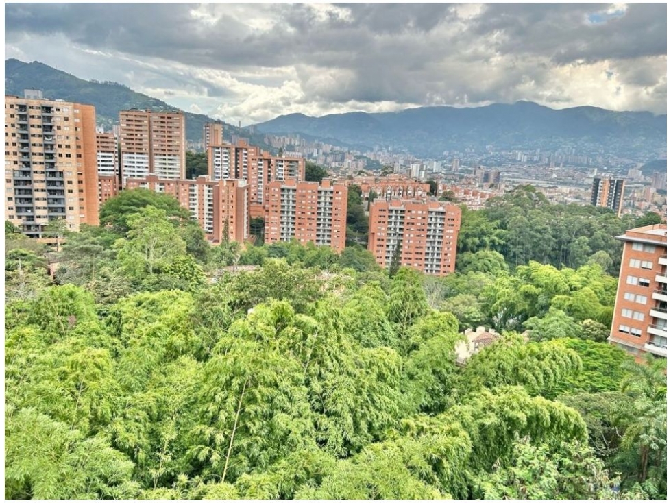Apartamento en venta en Loma Del Esmeraldal, Envigado · foto 2 de 24