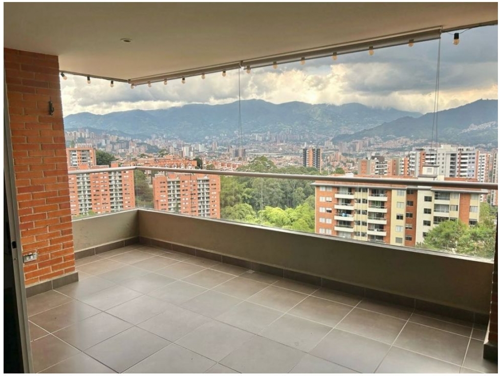 Apartamento en venta en Loma Del Esmeraldal, Envigado · foto 3 de 24