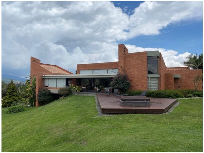 Casa de 4 alcobas en venta en Las Palmas, Bello, 500 m² · foto 12 de 17