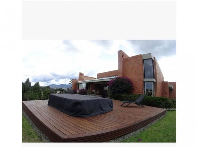 Casa de 4 alcobas en venta en Las Palmas, Bello, 500 m² · foto 15 de 17