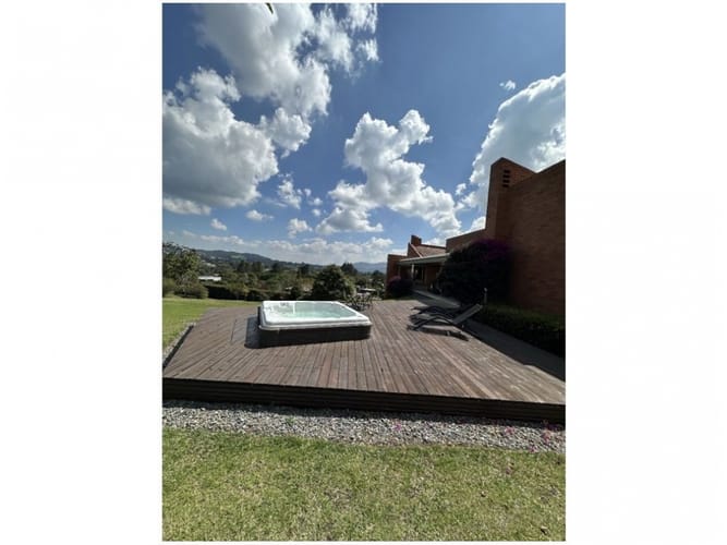 Casa de 4 alcobas en venta en Las Palmas, Bello, 500 m² · foto 16 de 17