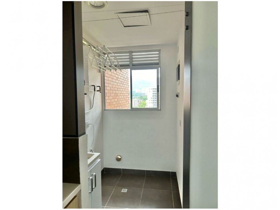 Apartamento en venta en Loma Del Esmeraldal, Envigado · foto 12 de 24