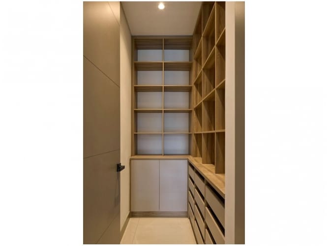 Casa de 4 alcobas en venta en Loma Del Chocho, Envigado, 490 m² · foto 11 de 24