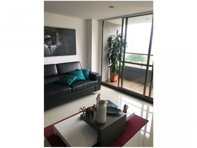 Apartamento de 3 alcobas en venta en El Poblado, Medellín, 92 m² · foto 5 de 19