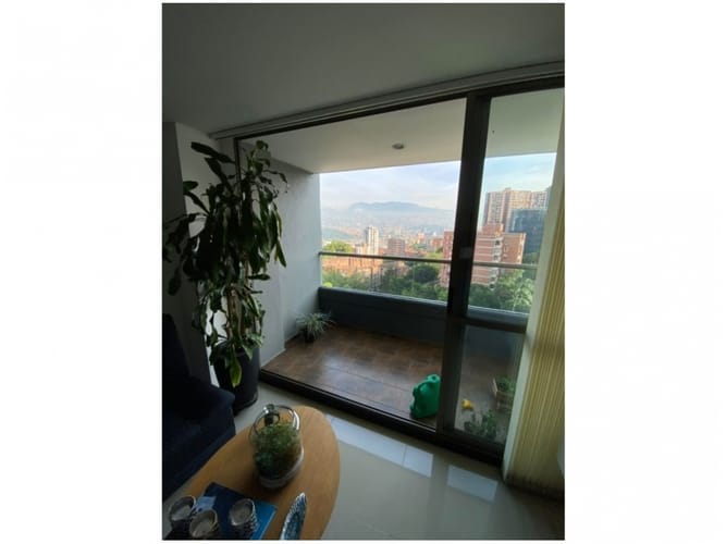 Apartamento de 3 alcobas en venta en El Poblado, Medellín, 92 m² · foto 9 de 19