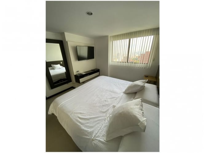 Apartamento de 3 alcobas en venta en El Poblado, Medellín, 92 m² · foto 17 de 19