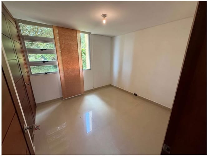 Casa de 3 alcobas en venta en Las Palmas, Medellín, 543 m² · foto 8 de 24