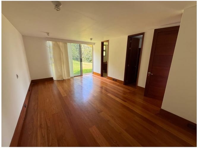 Casa de 3 alcobas en venta en Las Palmas, Medellín, 543 m² · foto 19 de 24