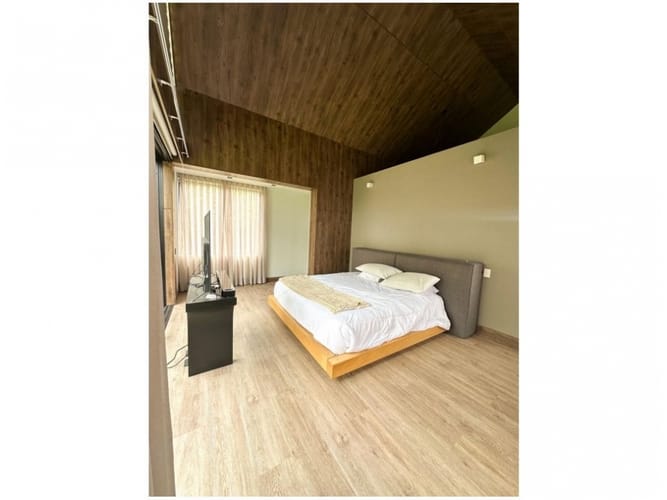 Casa en venta en Zona Centro, Envigado · foto 19 de 24